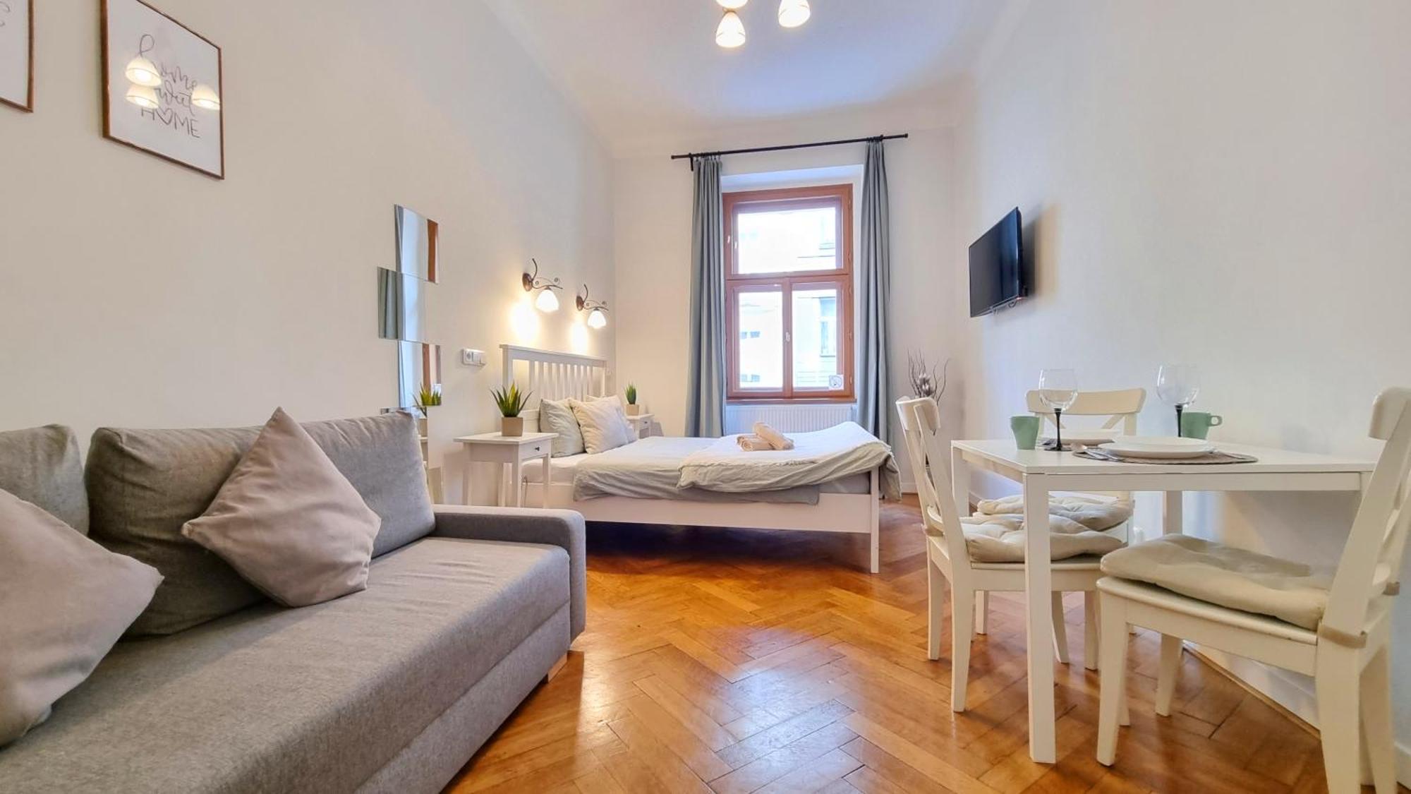 Finnem Rentals Florenc — Fotky 3